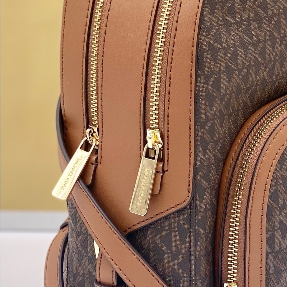 MICHAEL KORS JAYCEE MEDIUM BACKPACK BROWN SIGNATURE COLOR - Picture 8 of 11